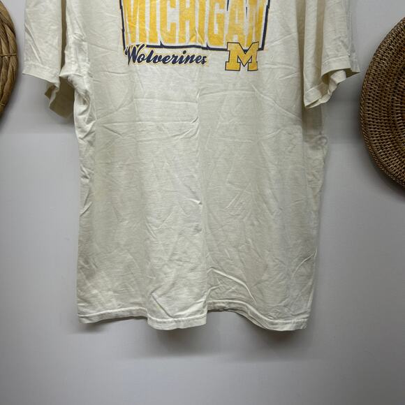 Vintage University of Michigan Wolverines Graphic Tee T-Shirt XL Worn In White - Picture 5 of 8